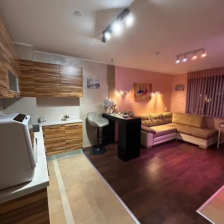 公寓 2-bedroom, 2-bathroom With Fireplace And Garden At Winslow Infinity