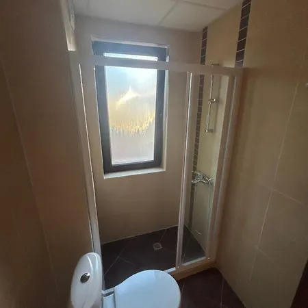 Apartament 2-bedroom, 2-bathroom With Fireplace And Garden At Winslow Infinity *