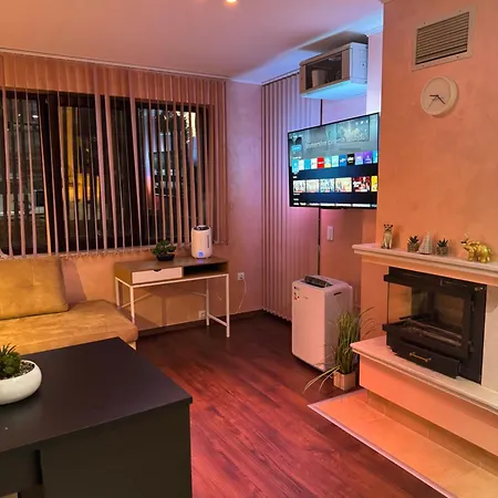 公寓 2-bedroom, 2-bathroom With Fireplace And Garden At Winslow Infinity