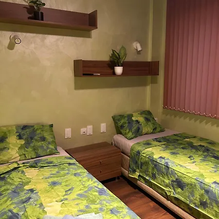 Apartment 2-bedroom, 2-bathroom With Fireplace And Garden At Winslow Infinity *