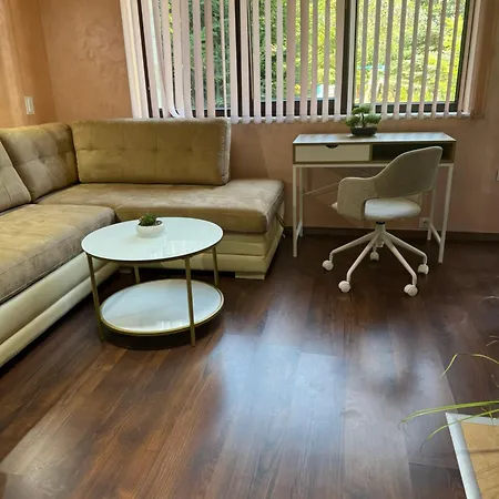 公寓 2-bedroom, 2-bathroom With Fireplace And Garden At Winslow Infinity *