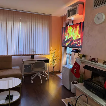 2-bedroom, 2-bathroom With Fireplace And Garden At Winslow Infinity