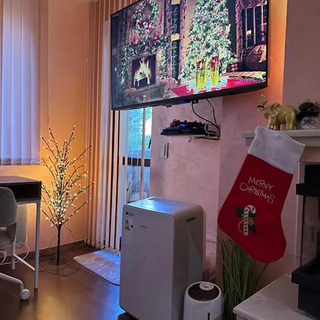 公寓 2-bedroom, 2-bathroom With Fireplace And Garden At Winslow Infinity 班斯科