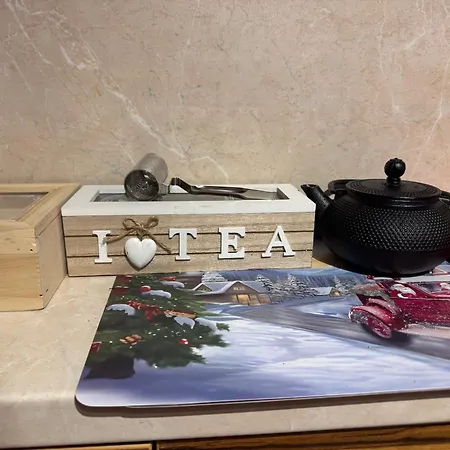 2-bedroom, 2-bathroom With Fireplace And Garden At Winslow Infinity