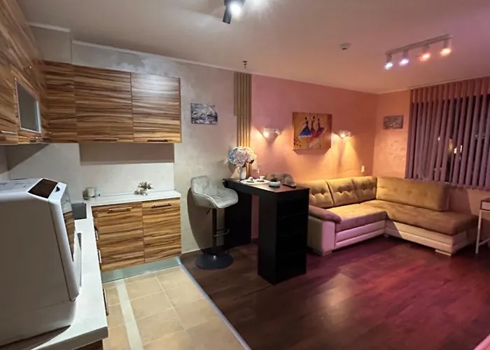 Apartman 2-bedroom, 2-bathroom With Fireplace And Garden At Winslow Infinity