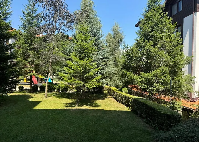 2-bedroom, 2-bathroom With Fireplace And Garden At Winslow Infinity Bansko