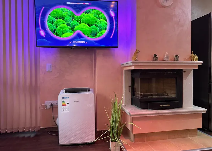 2-bedroom, 2-bathroom With Fireplace And Garden At Winslow Infinity *