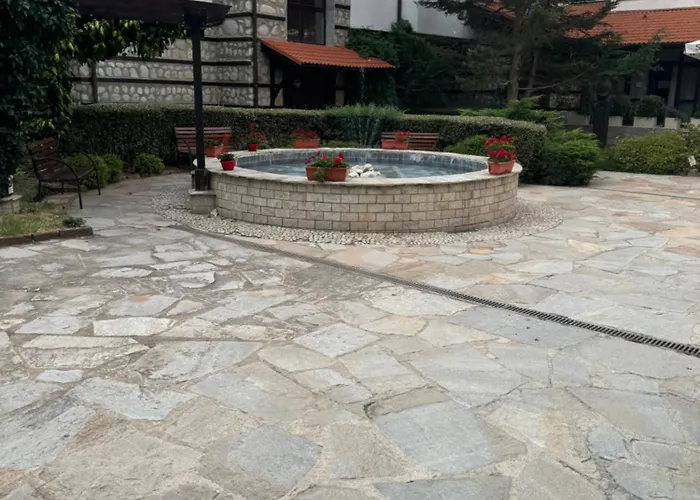 Apartman 2-bedroom, 2-bathroom With Fireplace And Garden At Winslow Infinity